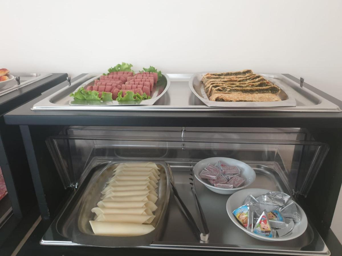 רימיני Hotel Tourist Meuble מראה חיצוני תמונה