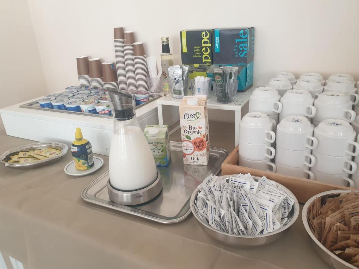 רימיני Hotel Tourist Meuble מראה חיצוני תמונה